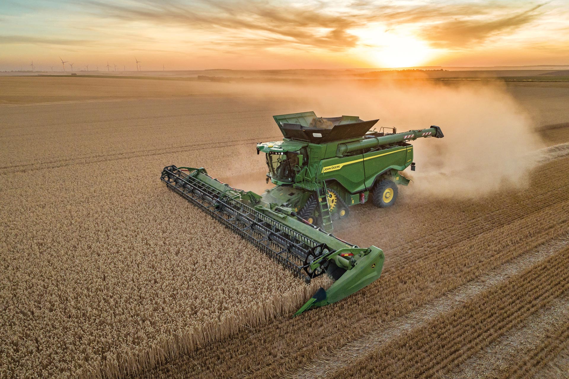 Sklízecí mlátička John Deere X9 při žních